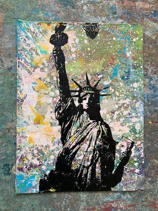 Statue of Liberty on Paper - Large